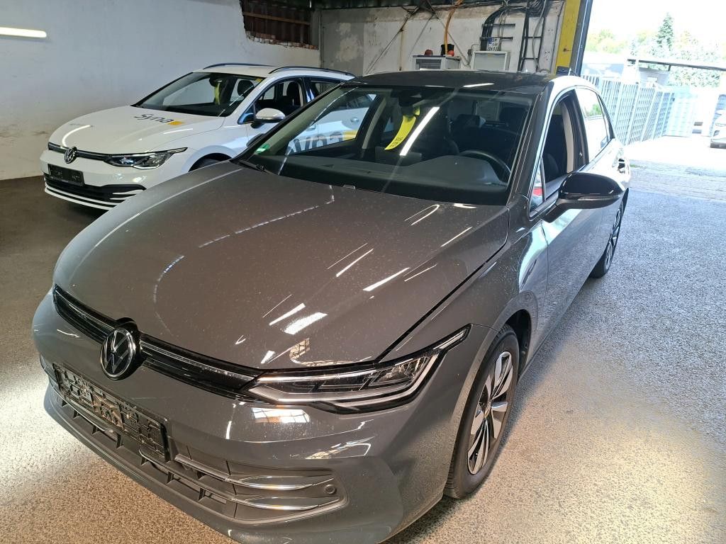 Volkswagen Golf 2024 г. Серый, пробег 49746 км