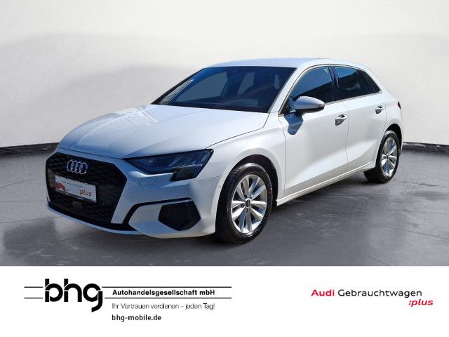Audi A3 2023 г. Белый, пробег 35349 км
