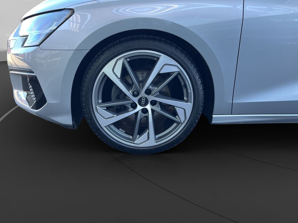 Audi A3 2023 г. Серебристый, пробег 47507 км