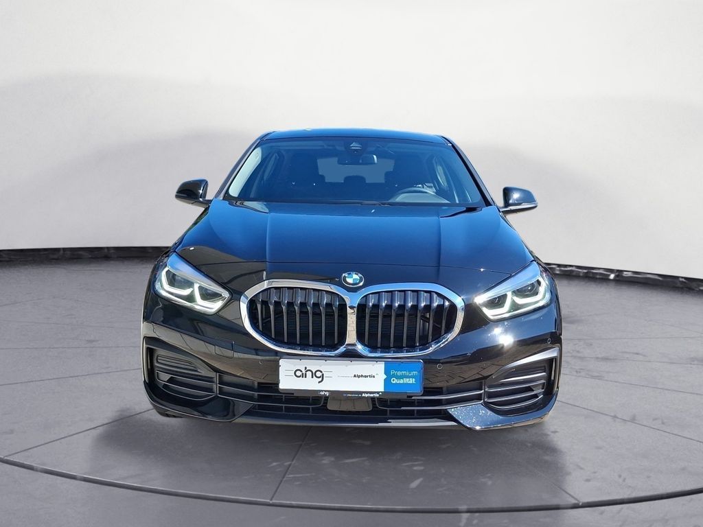 BMW 118 2023 г. Чёрный, пробег 44369 км