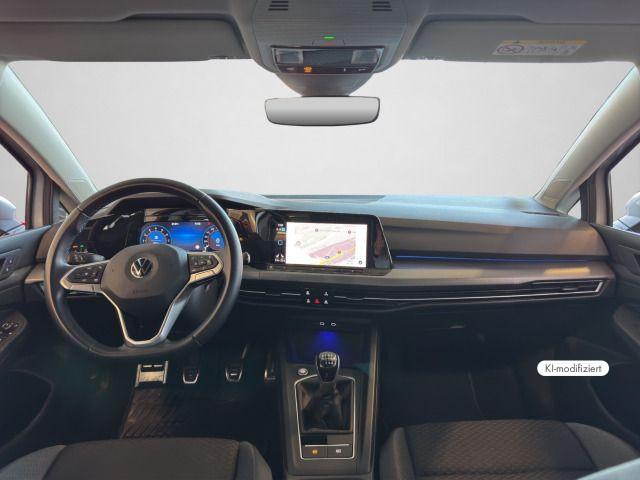 Volkswagen Golf 2022 г. Серебристый, пробег 30426 км