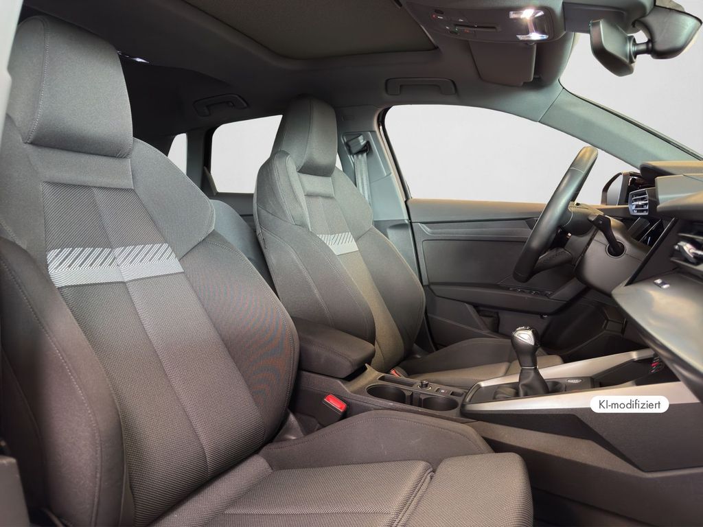 Audi A3 2022 г. Чёрный, пробег 47439 км