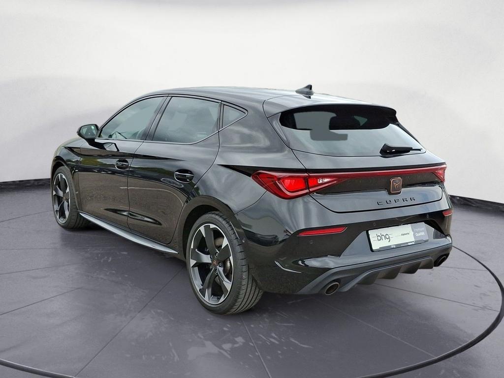 Cupra Leon 2023 г. Чёрный, пробег 49900 км