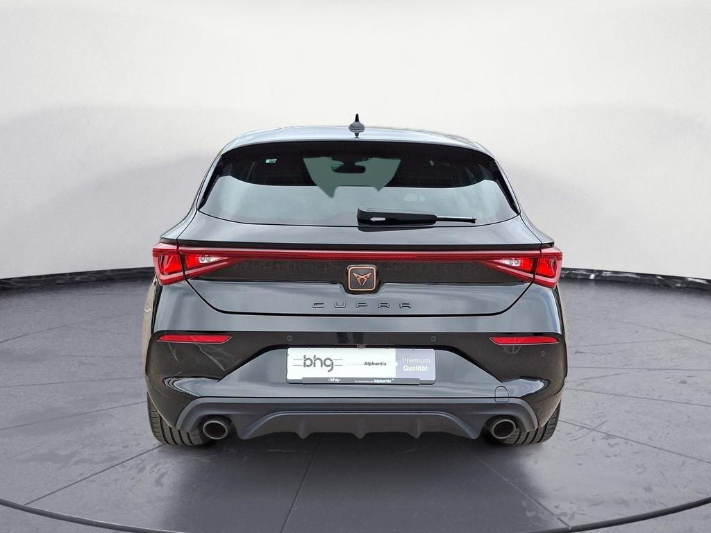 Cupra Leon 2023 г. Чёрный, пробег 49900 км