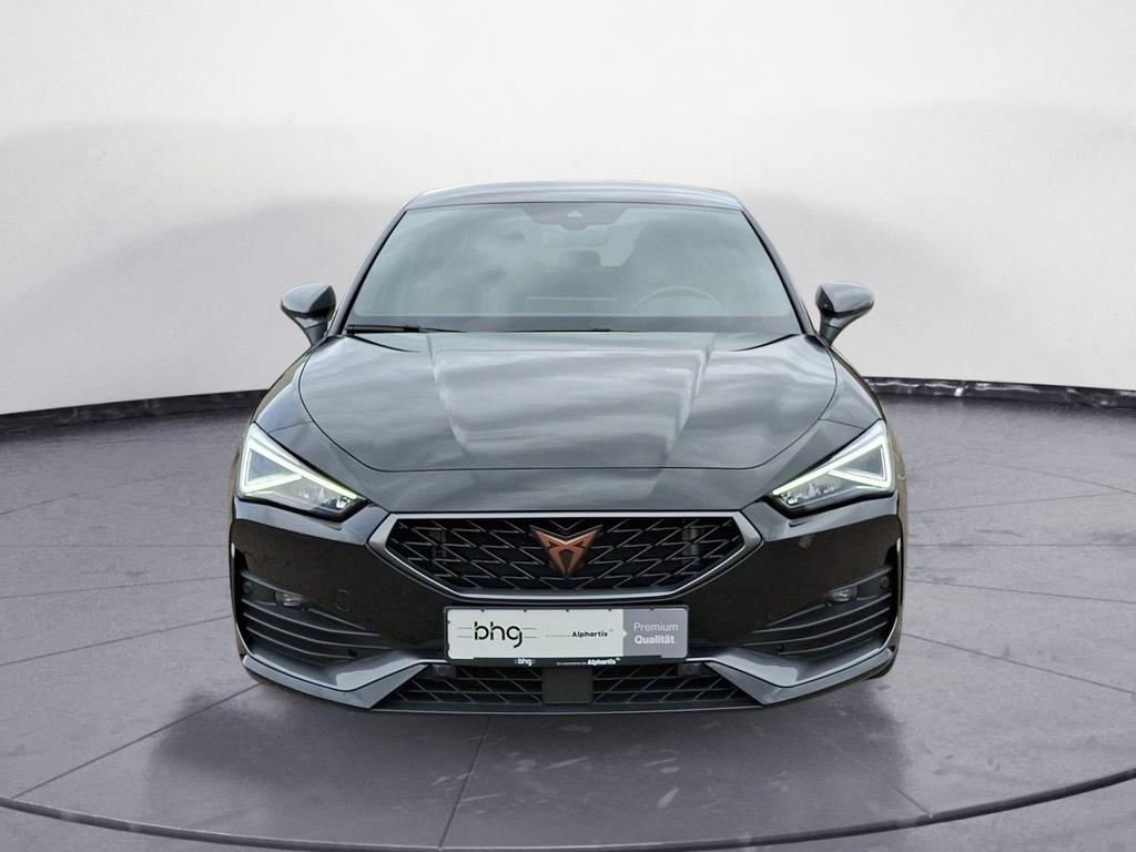 Cupra Leon 2023 г. Чёрный, пробег 49900 км