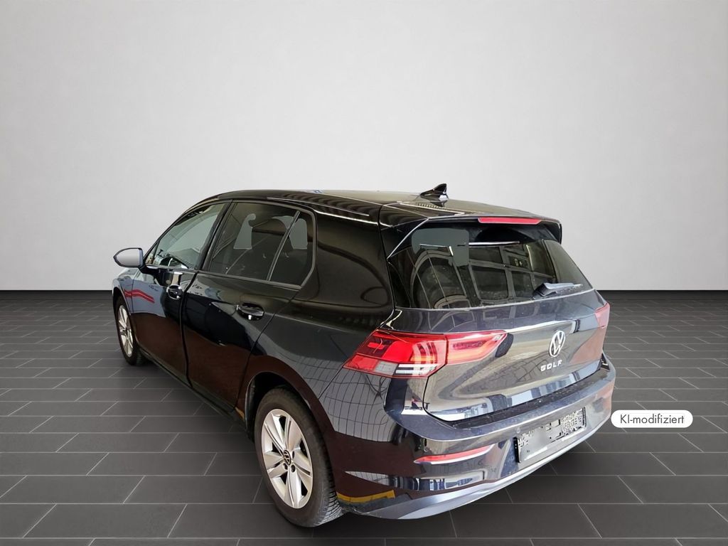 Volkswagen Golf 2023 г. Чёрный, пробег 36919 км