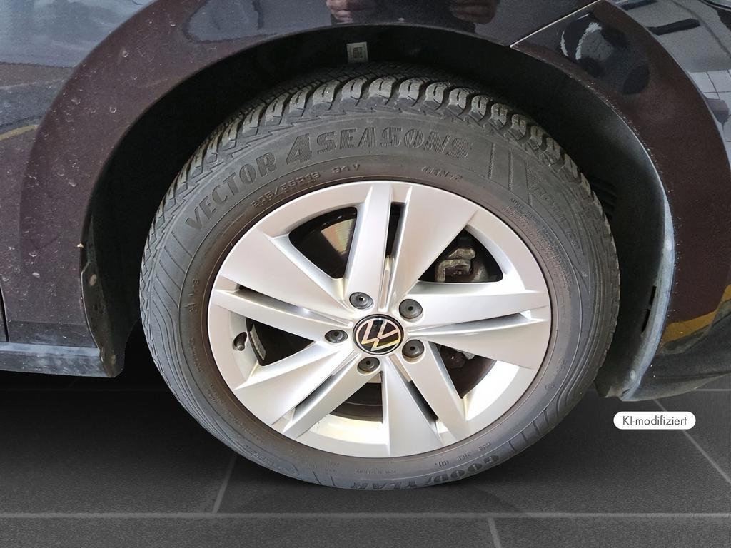 Volkswagen Golf 2023 г. Чёрный, пробег 36919 км