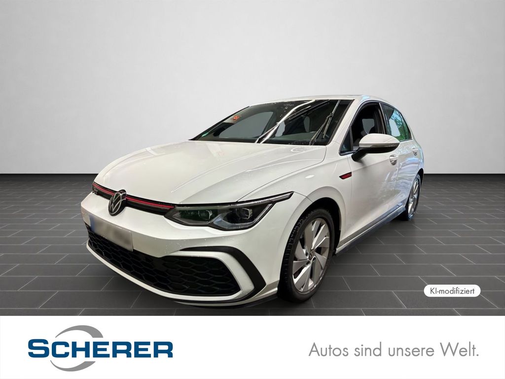 Volkswagen Golf 2024 г. Белый, пробег 42806 км