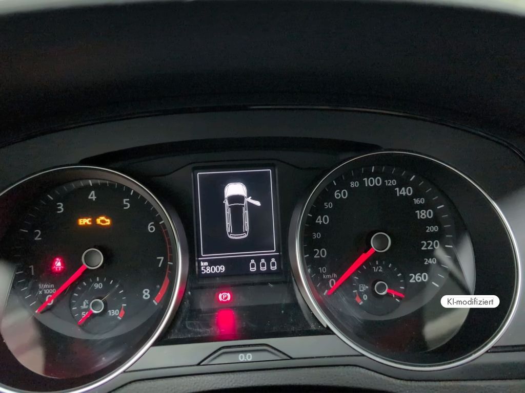 Volkswagen PASSAT VARIANT 2023 г. Белый, пробег 58009 км