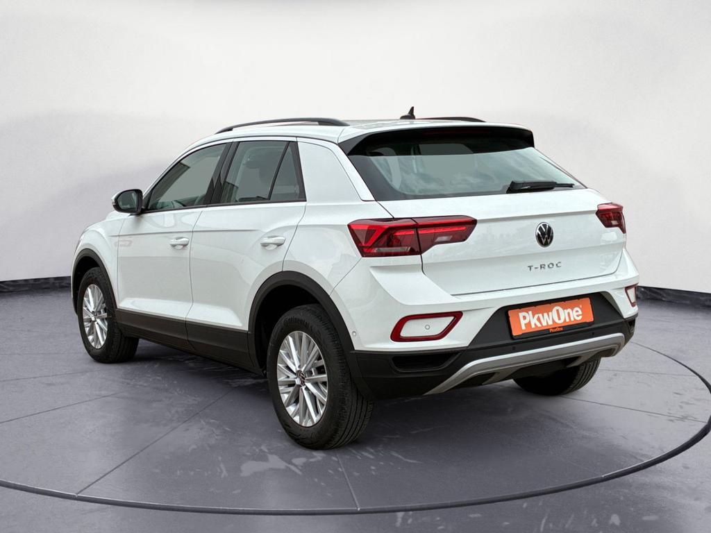 Volkswagen T-Roc 2023 г. Белый, пробег 39949 км