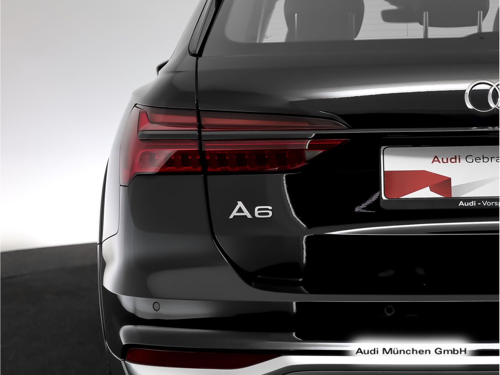 Audi A6 allroad 2023 г. Чёрный, пробег 19798 км
