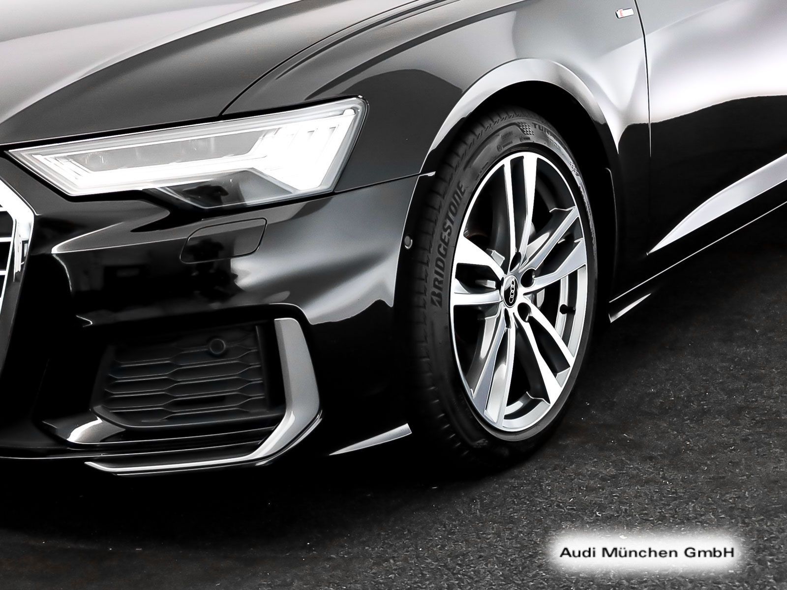 Audi A6 2023 г. Чёрный, пробег 55555 км