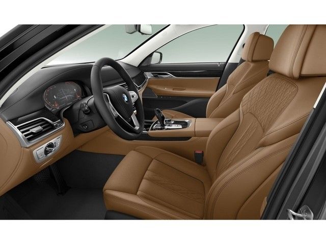 BMW 740 2022 г. Чёрный, пробег 26008 км