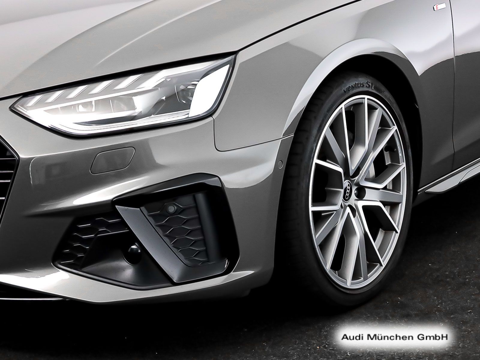 Audi A4 2024 г. Серый, пробег 26396 км