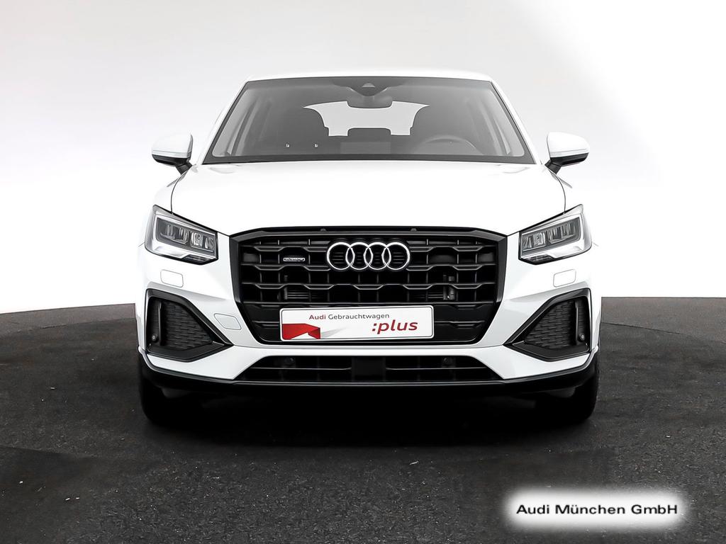 Audi Q2 2022 г. Белый, пробег 41979 км