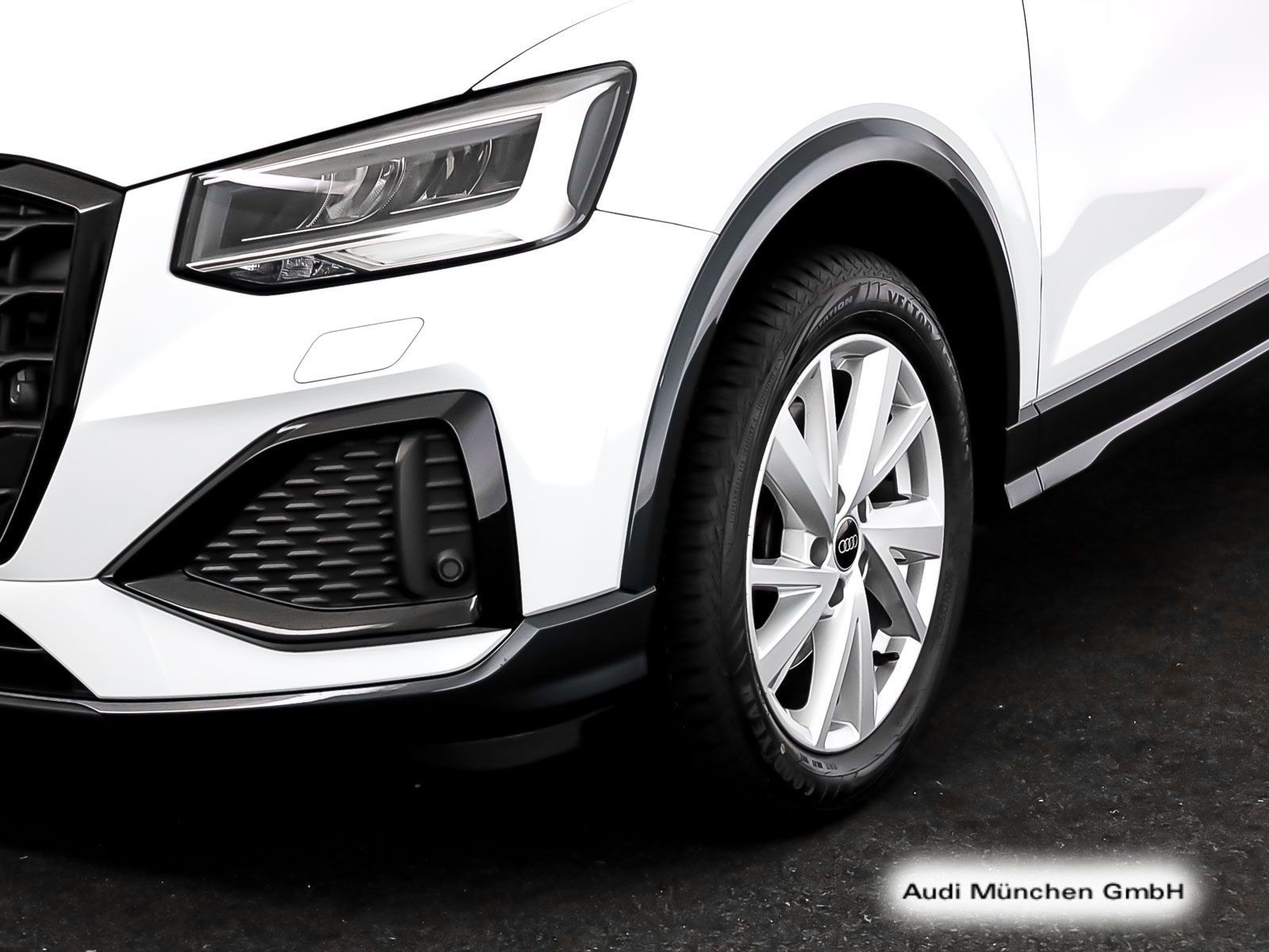 Audi Q2 2022 г. Белый, пробег 41979 км