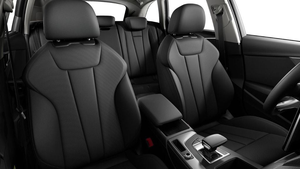 Audi A4 2023 г. Чёрный, пробег 41200 км
