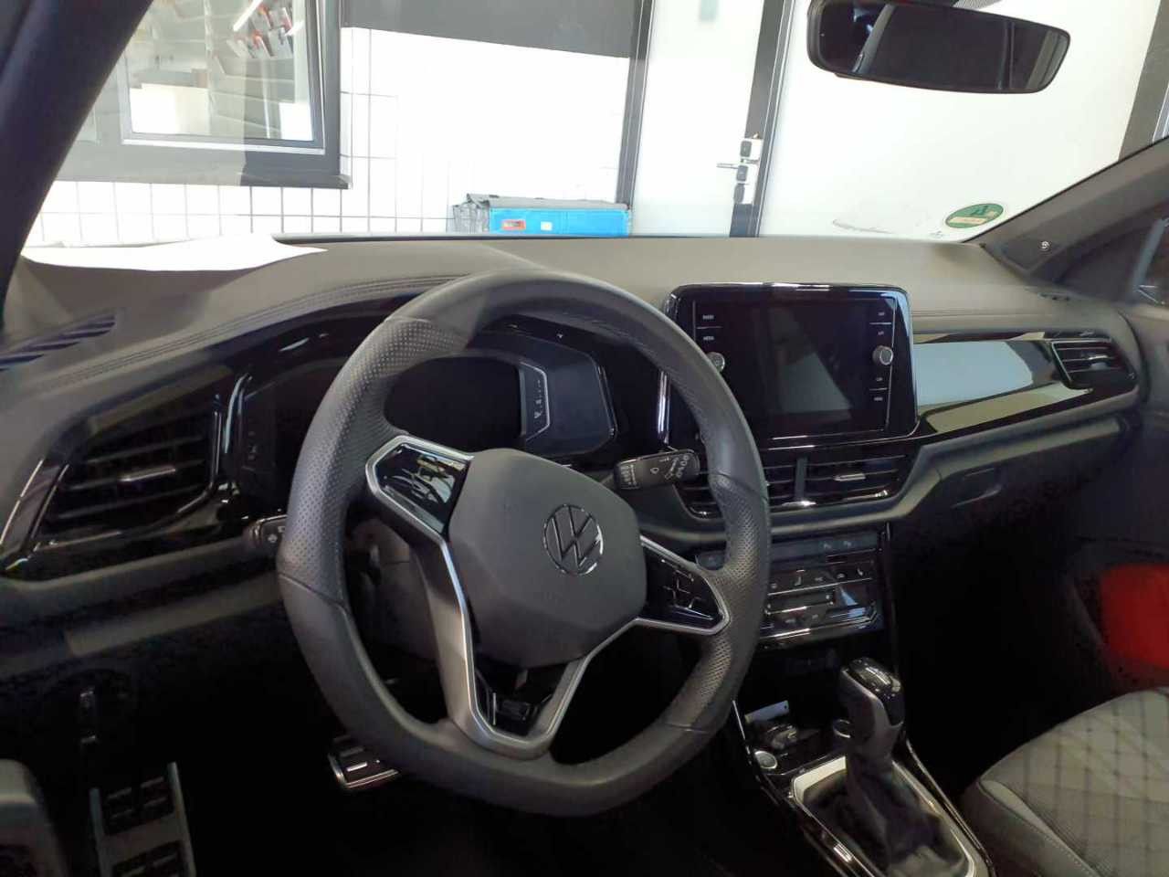 Volkswagen T-Roc 2023 г. Синий, пробег 57700 км