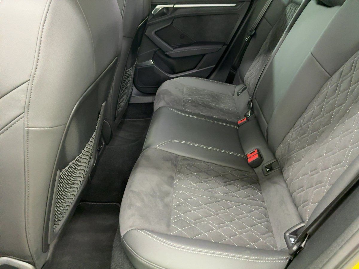 Audi A3 2022 г. Жёлтый, пробег 34525 км