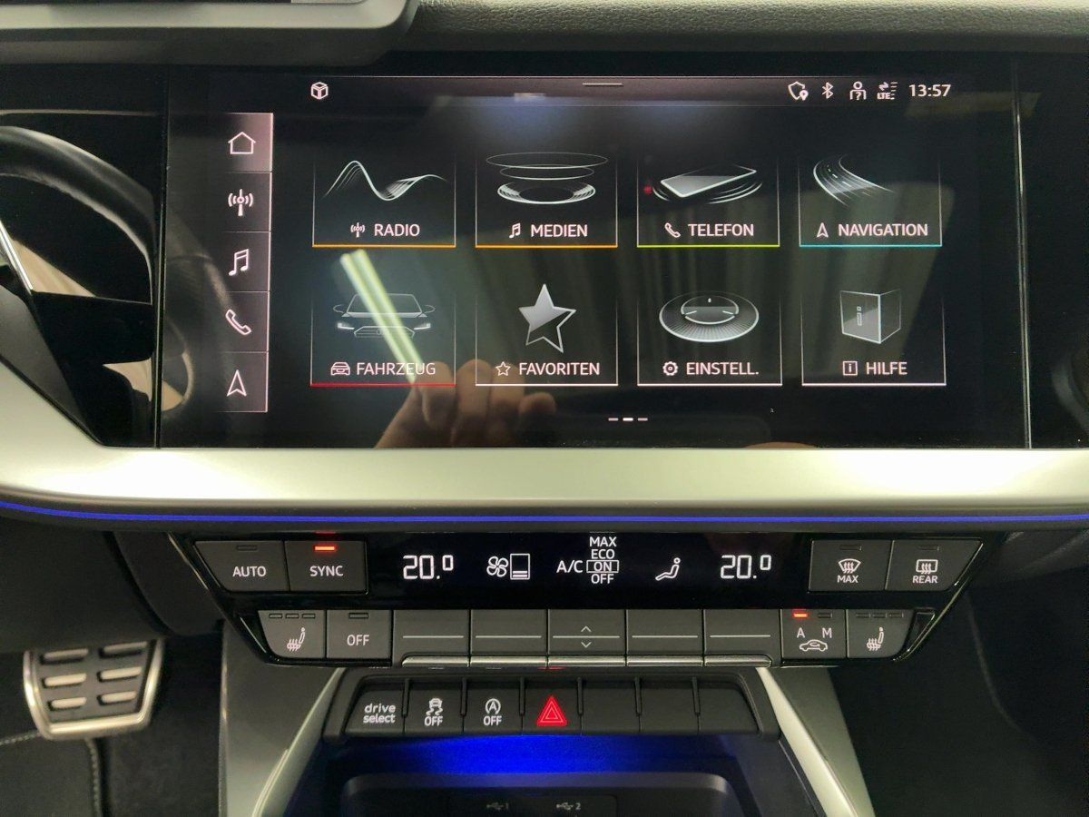 Audi A3 2022 г. Жёлтый, пробег 34525 км