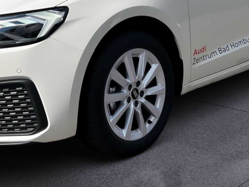 Audi A1 2024 г. Белый, пробег 33808 км