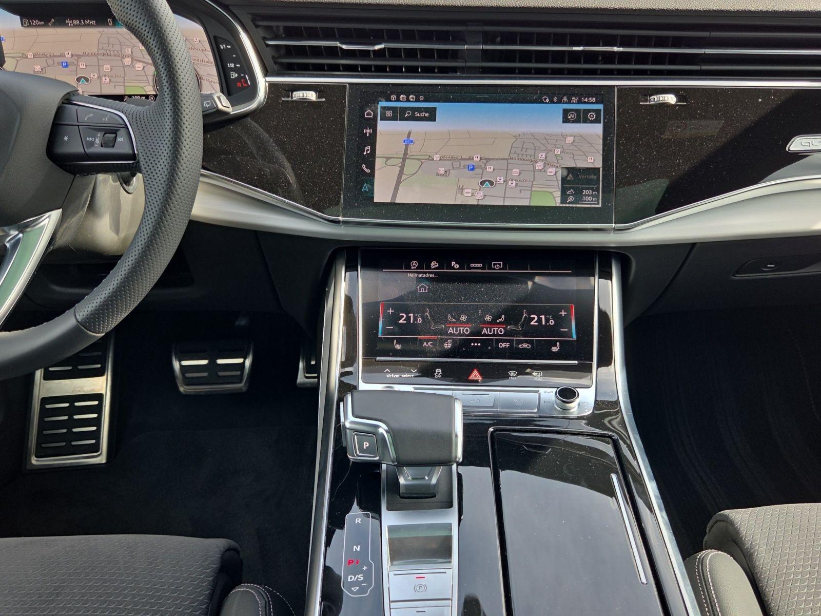 Audi Q8 2023 г. Серый, пробег 42269 км