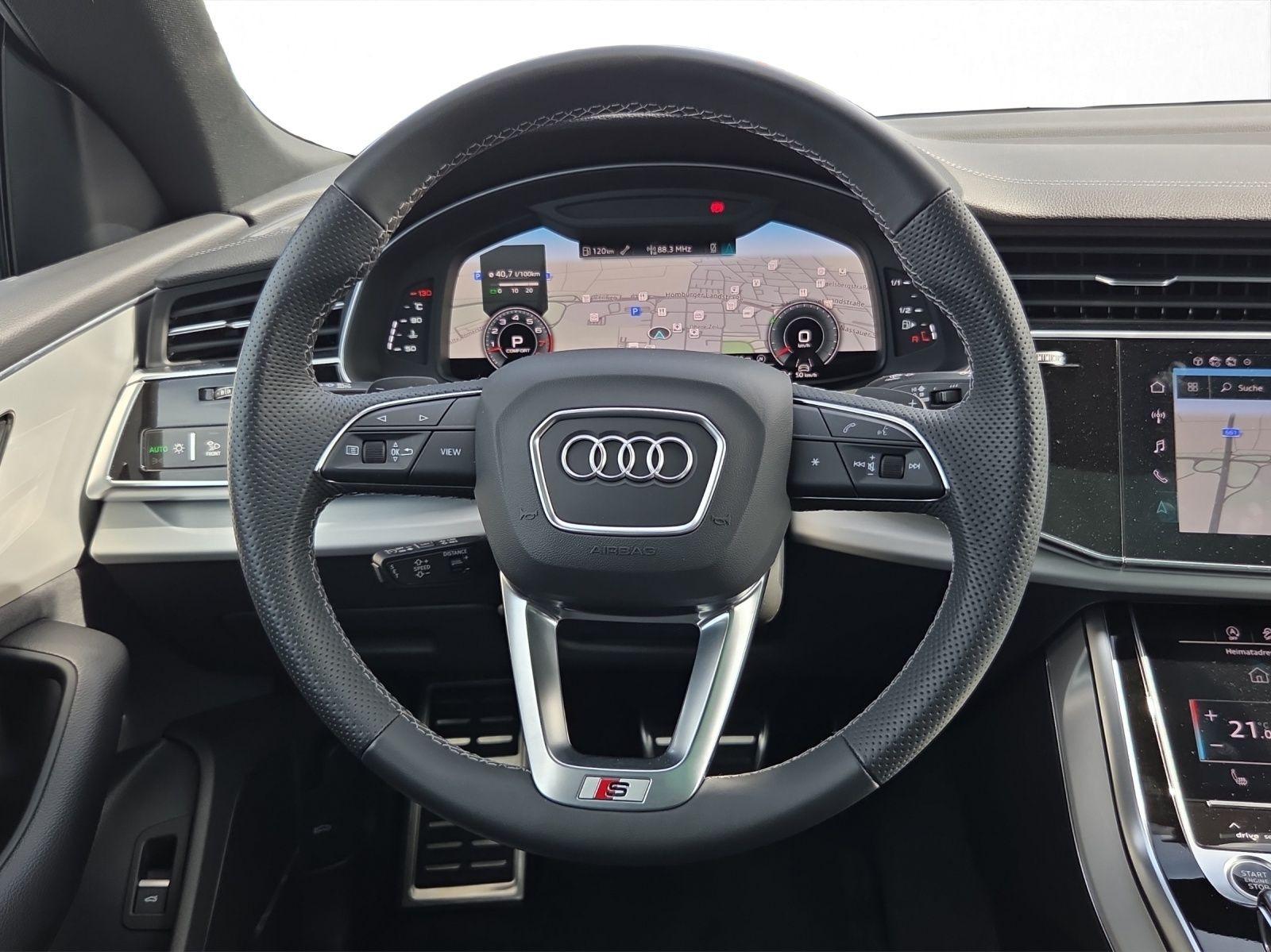 Audi Q8 2023 г. Серый, пробег 42269 км
