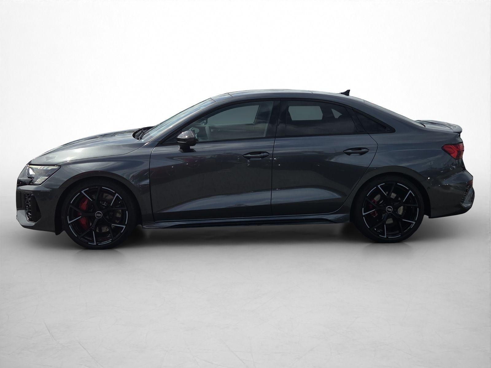 Audi RS3 2023 г. Серый, пробег 44497 км