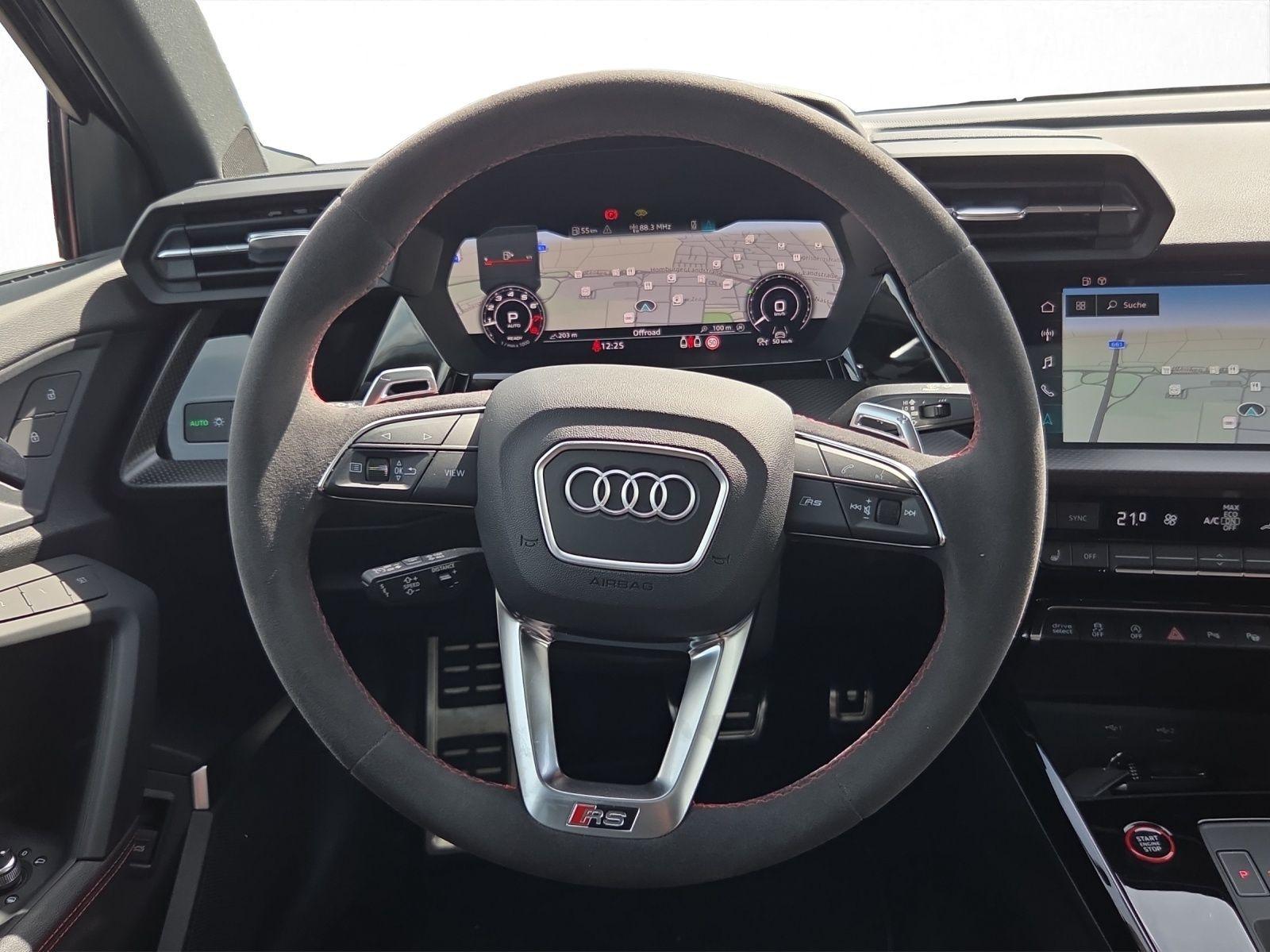 Audi RS3 2023 г. Серый, пробег 44497 км