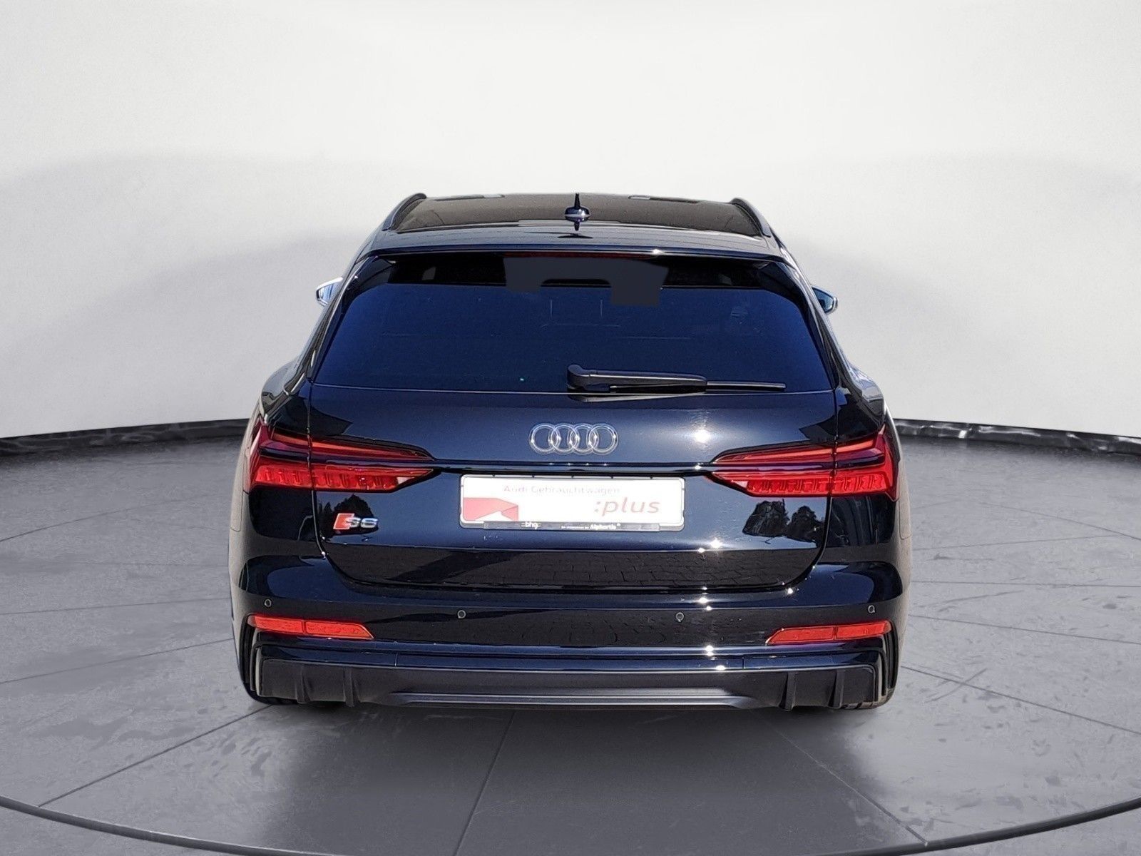 Audi S6 2024 г. Чёрный, пробег 35850 км