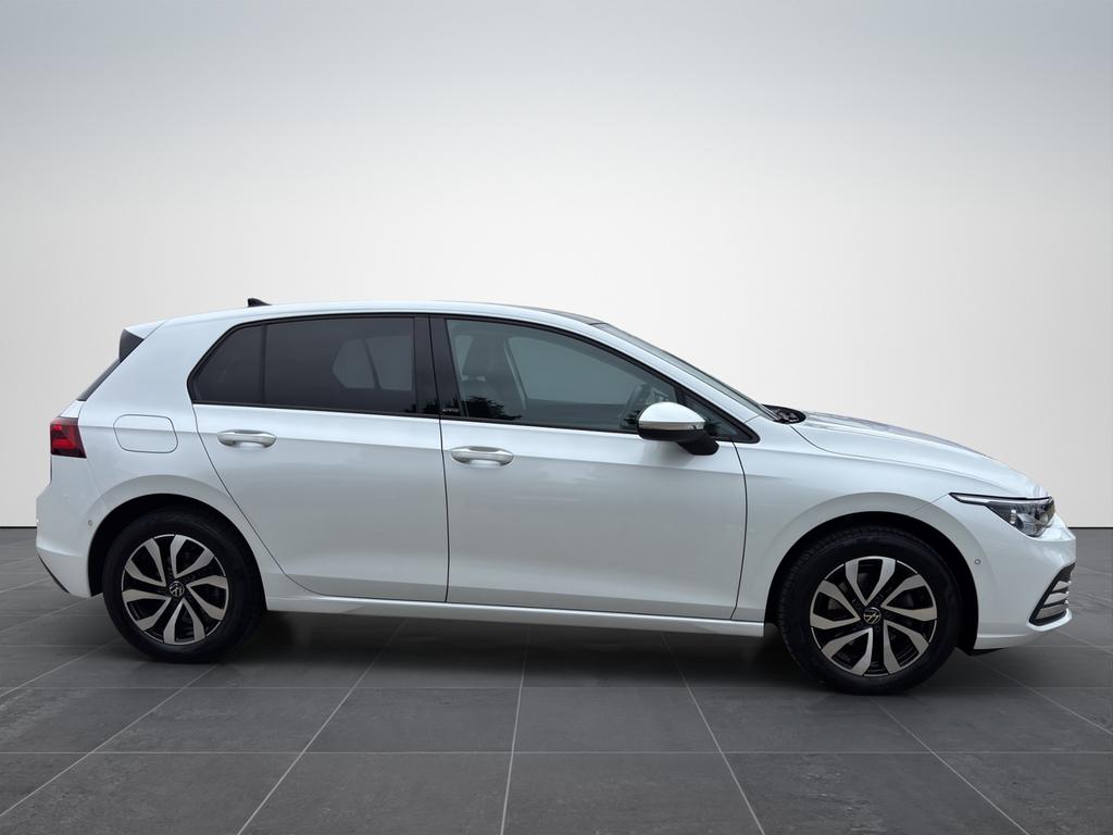 Volkswagen Golf 2022 г. Белый, пробег 56043 км