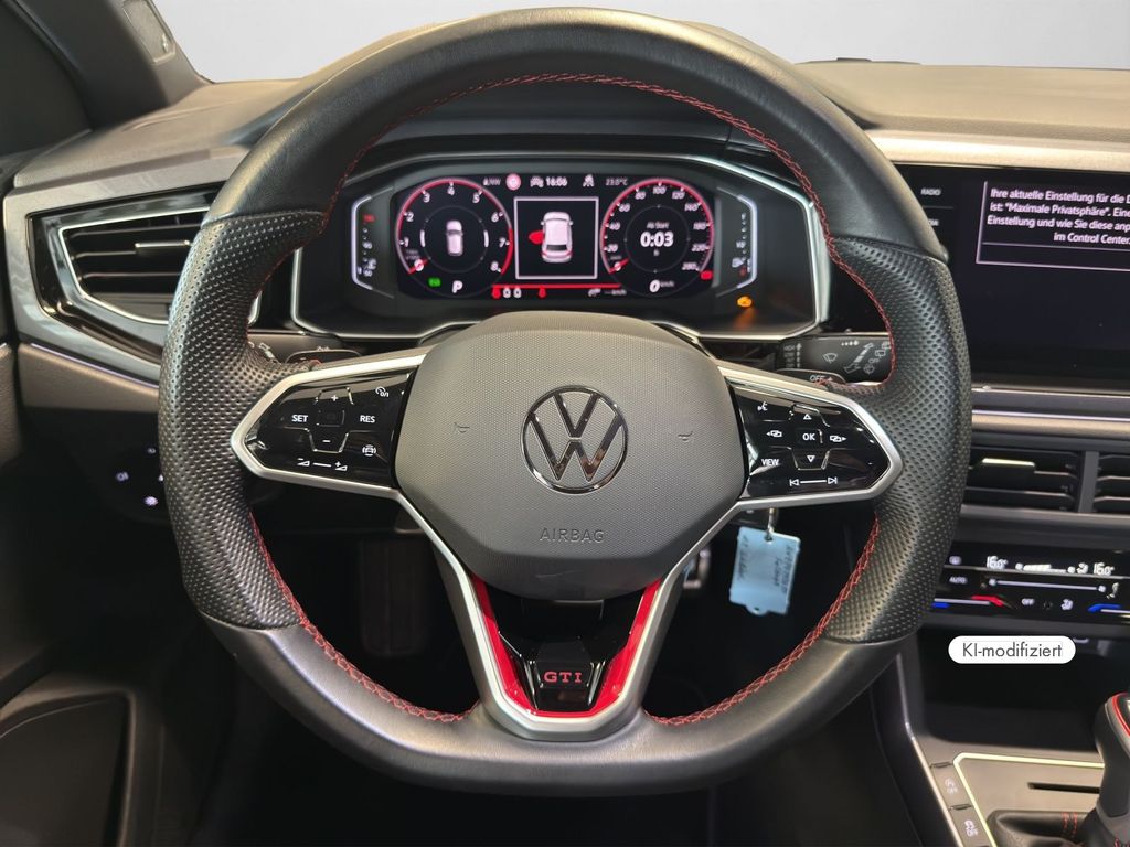 Volkswagen Polo 2023 г. Белый, пробег 33687 км