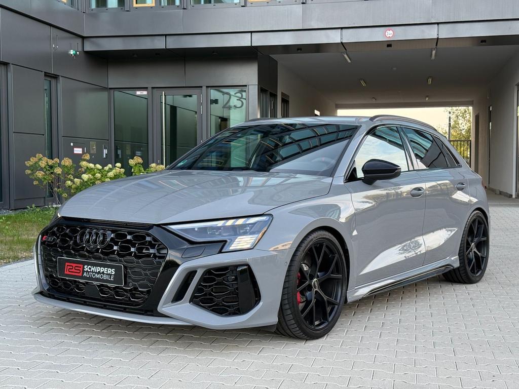 Audi RS3 2023 г. Серый, пробег 52500 км