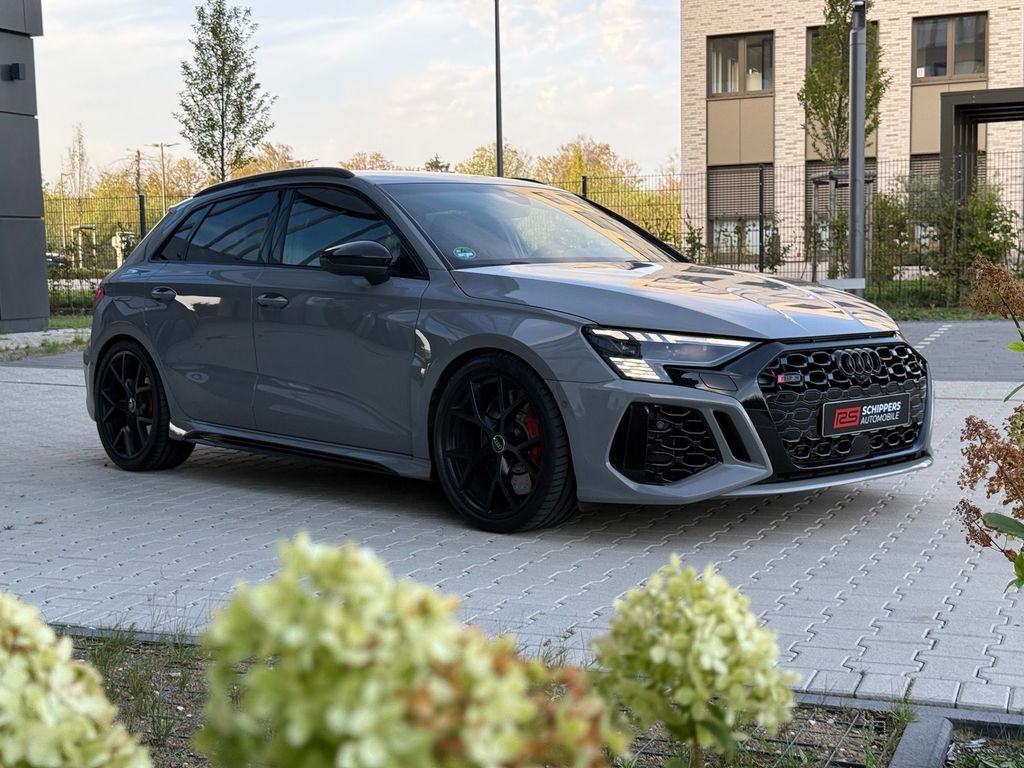 Audi RS3 2023 г. Серый, пробег 52500 км