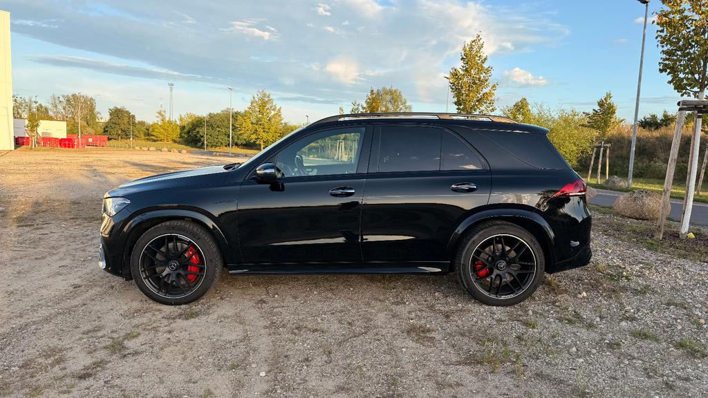 Mercedes-Benz GLE 63 AMG 2023 г. Чёрный, пробег 49000 км