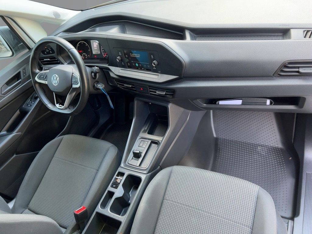 Volkswagen Caddy 2023 г. Белый, пробег 29406 км