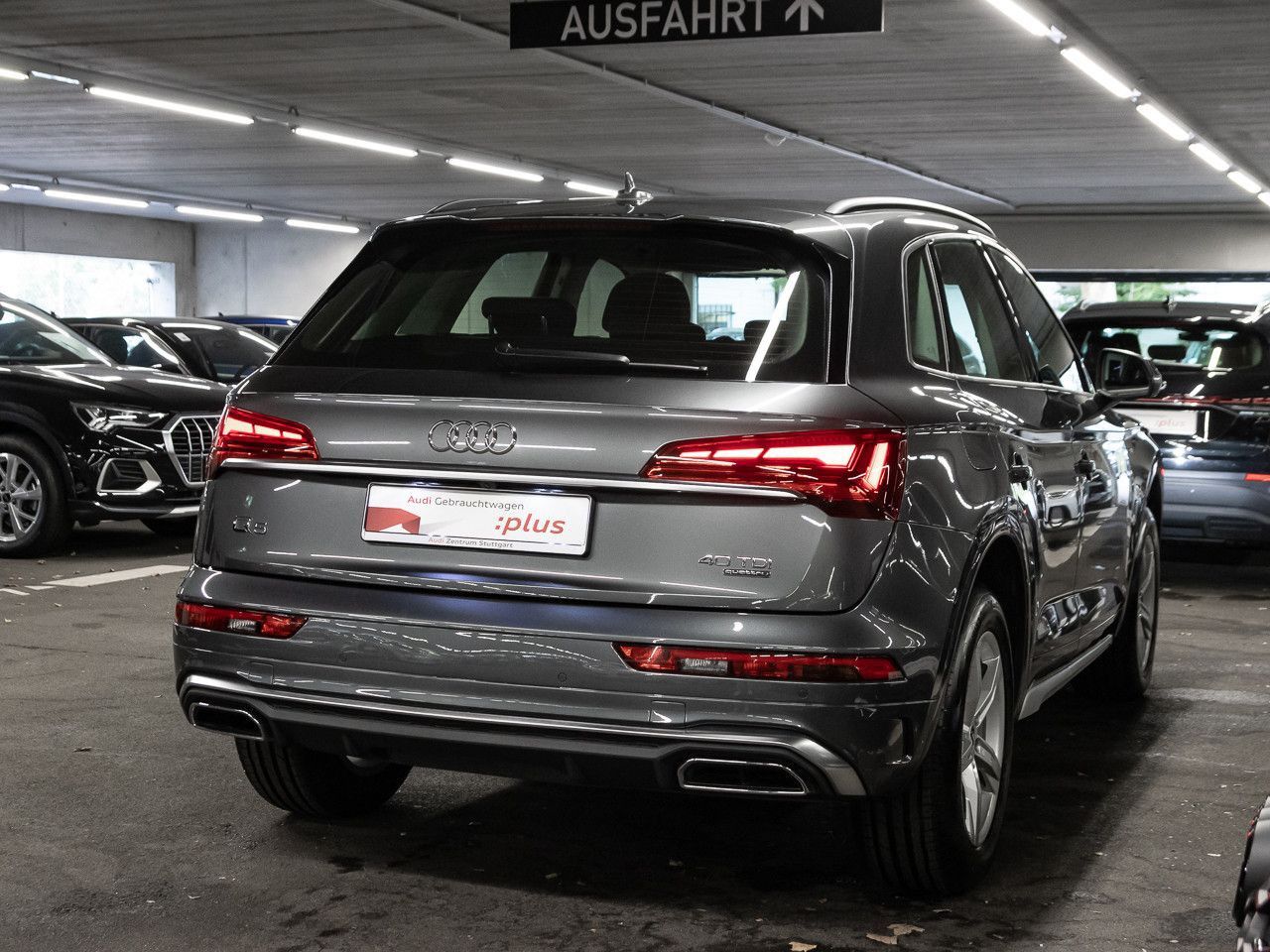 Audi Q5 2025 г. Серый, пробег 24702 км