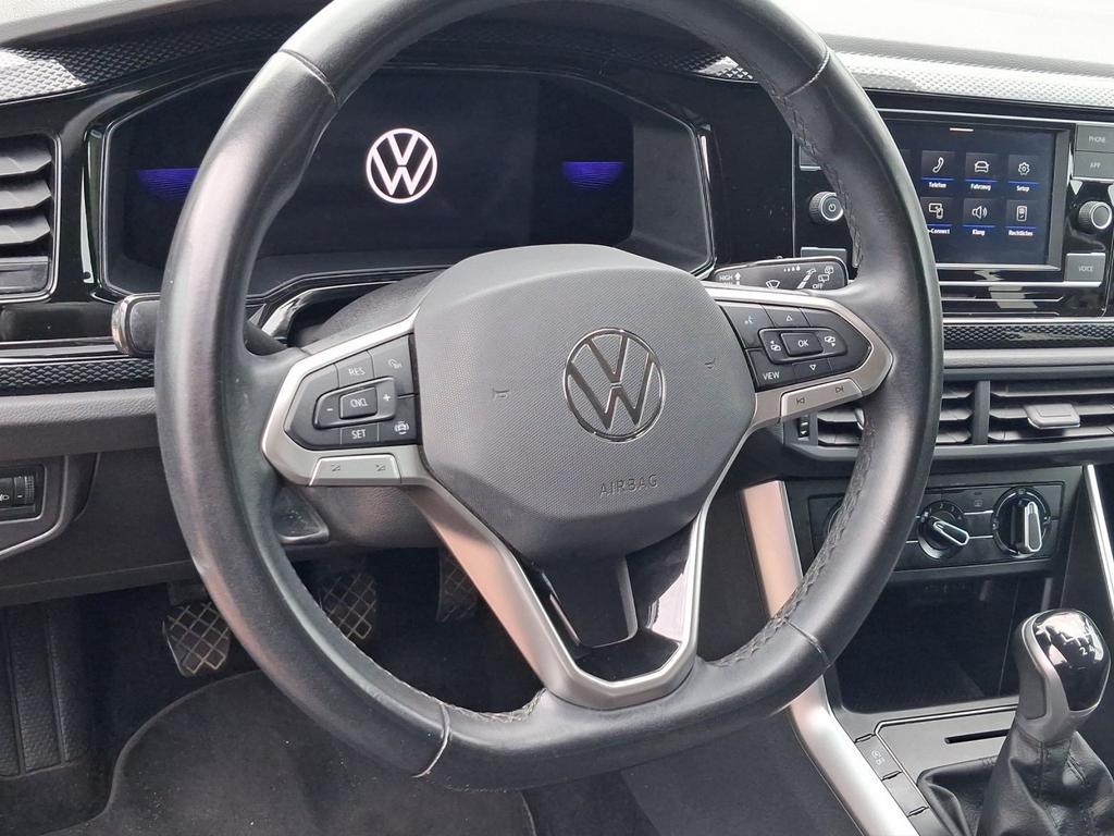 Volkswagen Taigo 2022 г. Серый, пробег 44148 км