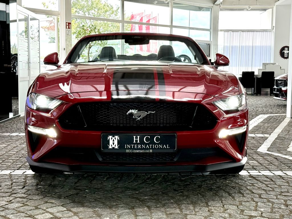 Ford Mustang 2023 г. Красный, пробег 15892 км