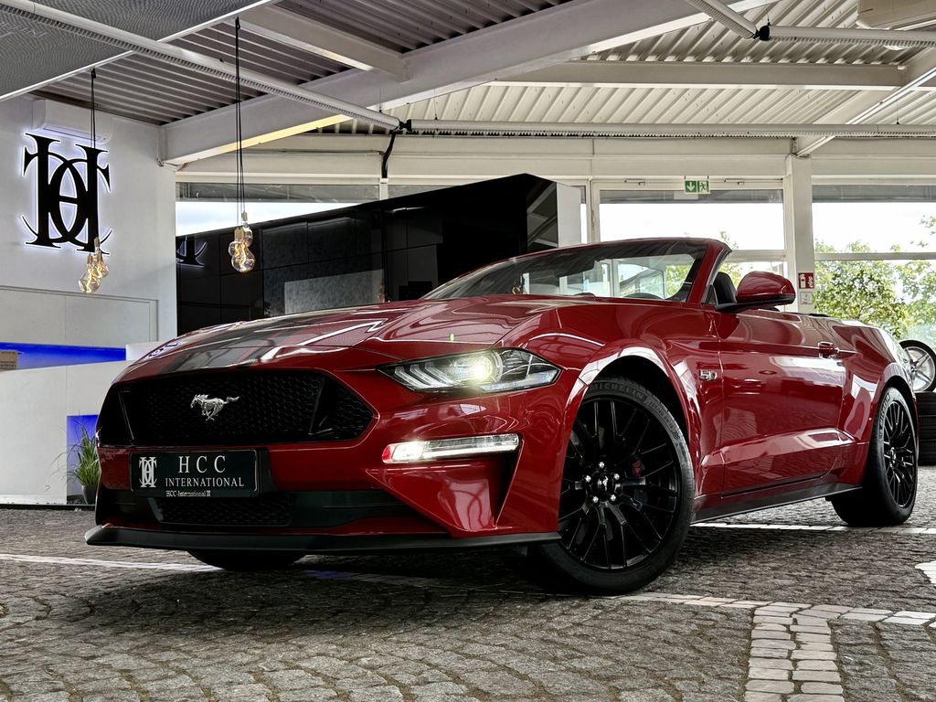 Ford Mustang 2023 г. Красный, пробег 15892 км