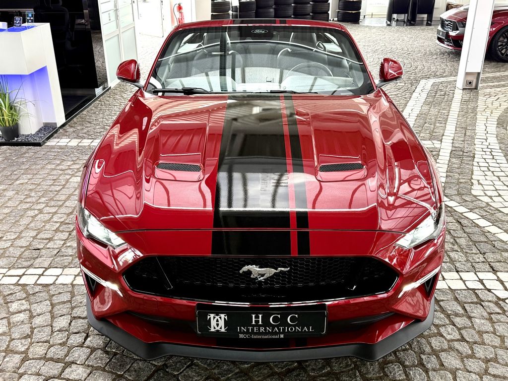 Ford Mustang 2023 г. Красный, пробег 15892 км