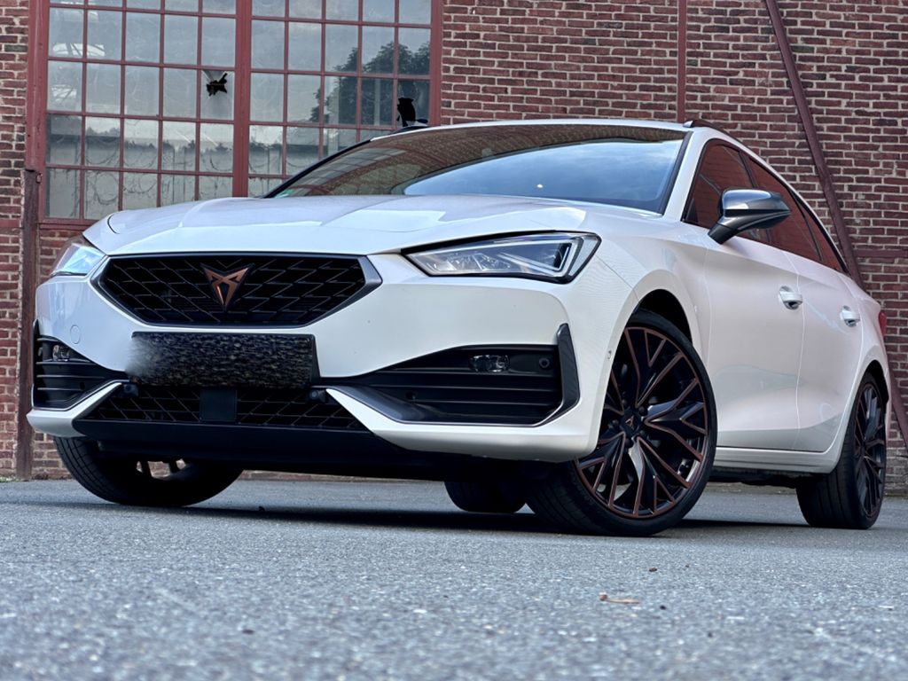 Cupra Leon 2022 г. Белый, пробег 59800 км