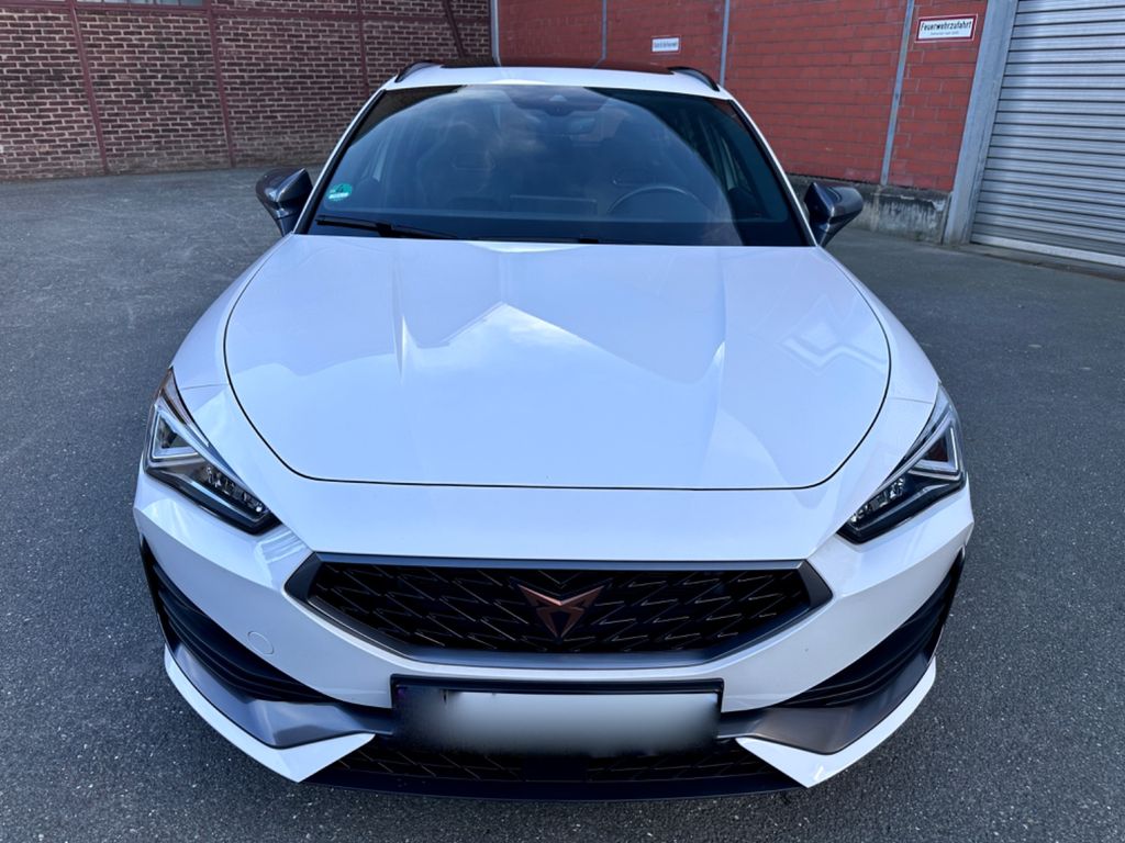Cupra Leon 2022 г. Белый, пробег 59800 км