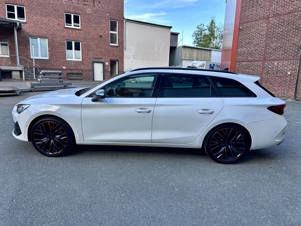 Cupra Leon 2022 г. Белый, пробег 59800 км