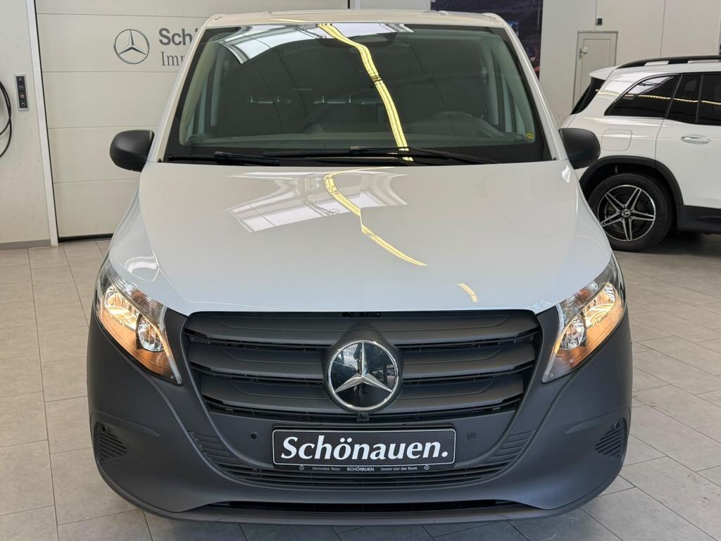 Mercedes-Benz Vito 2024 г. Белый, пробег 31268 км