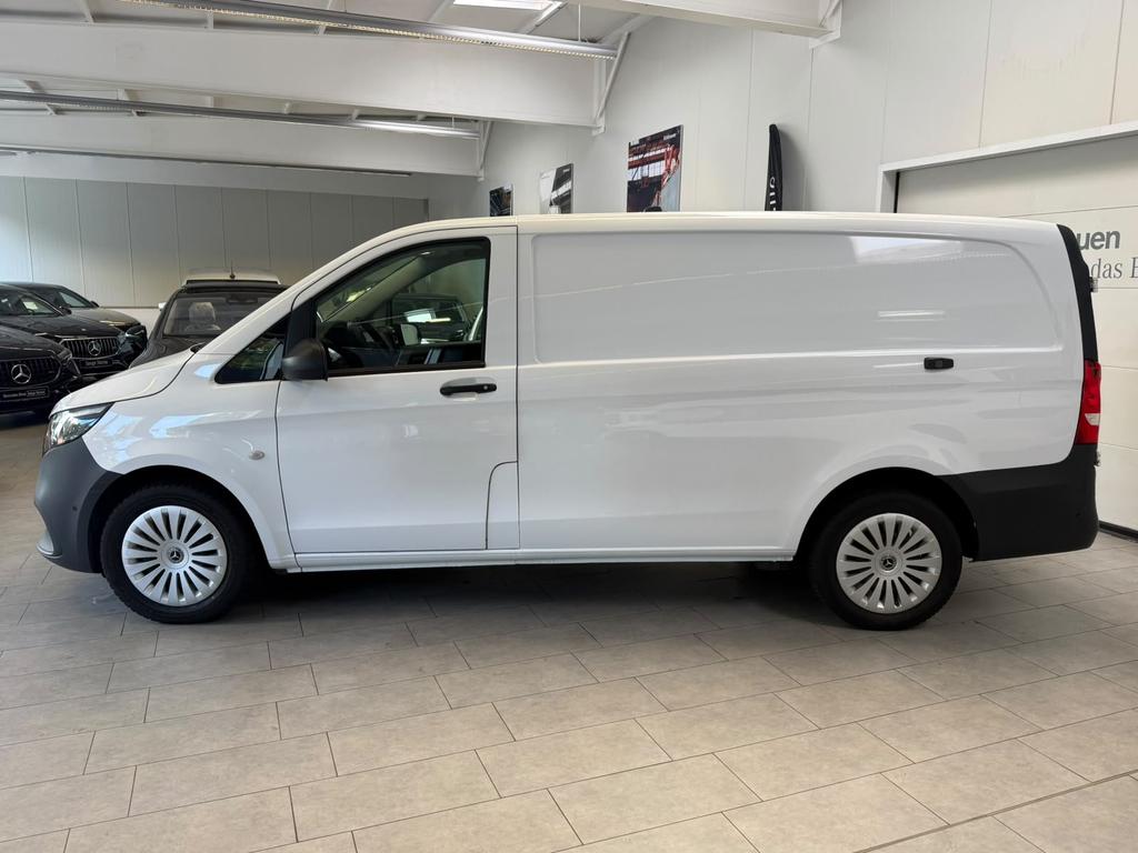 Mercedes-Benz Vito 2024 г. Белый, пробег 31268 км