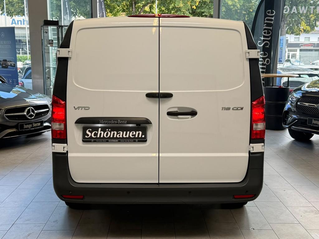 Mercedes-Benz Vito 2024 г. Белый, пробег 31268 км