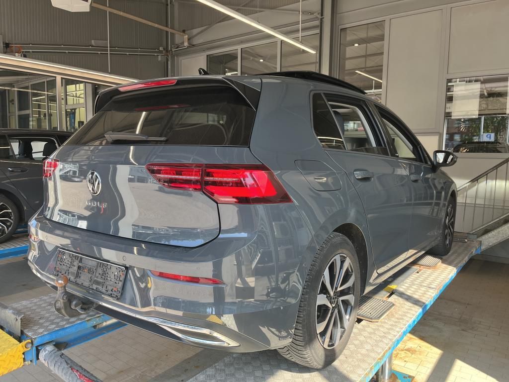 Volkswagen Golf 2022 г. Серый, пробег 51280 км