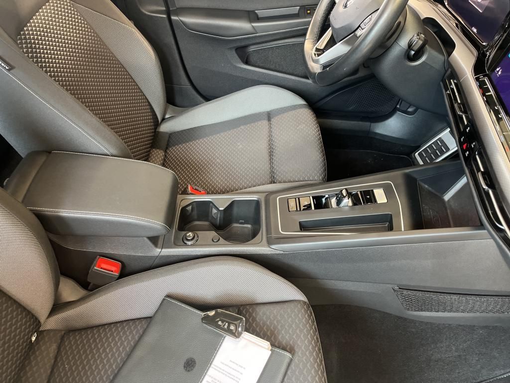 Volkswagen Golf 2022 г. Серый, пробег 51280 км