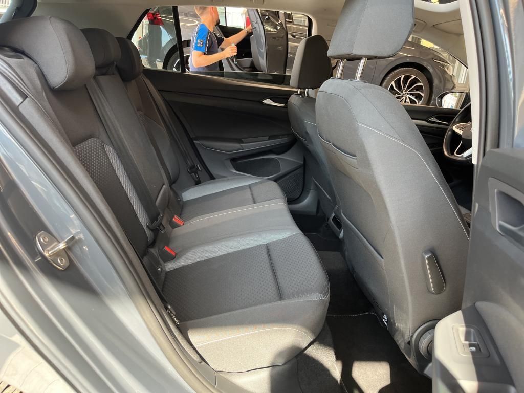Volkswagen Golf 2022 г. Серый, пробег 51280 км